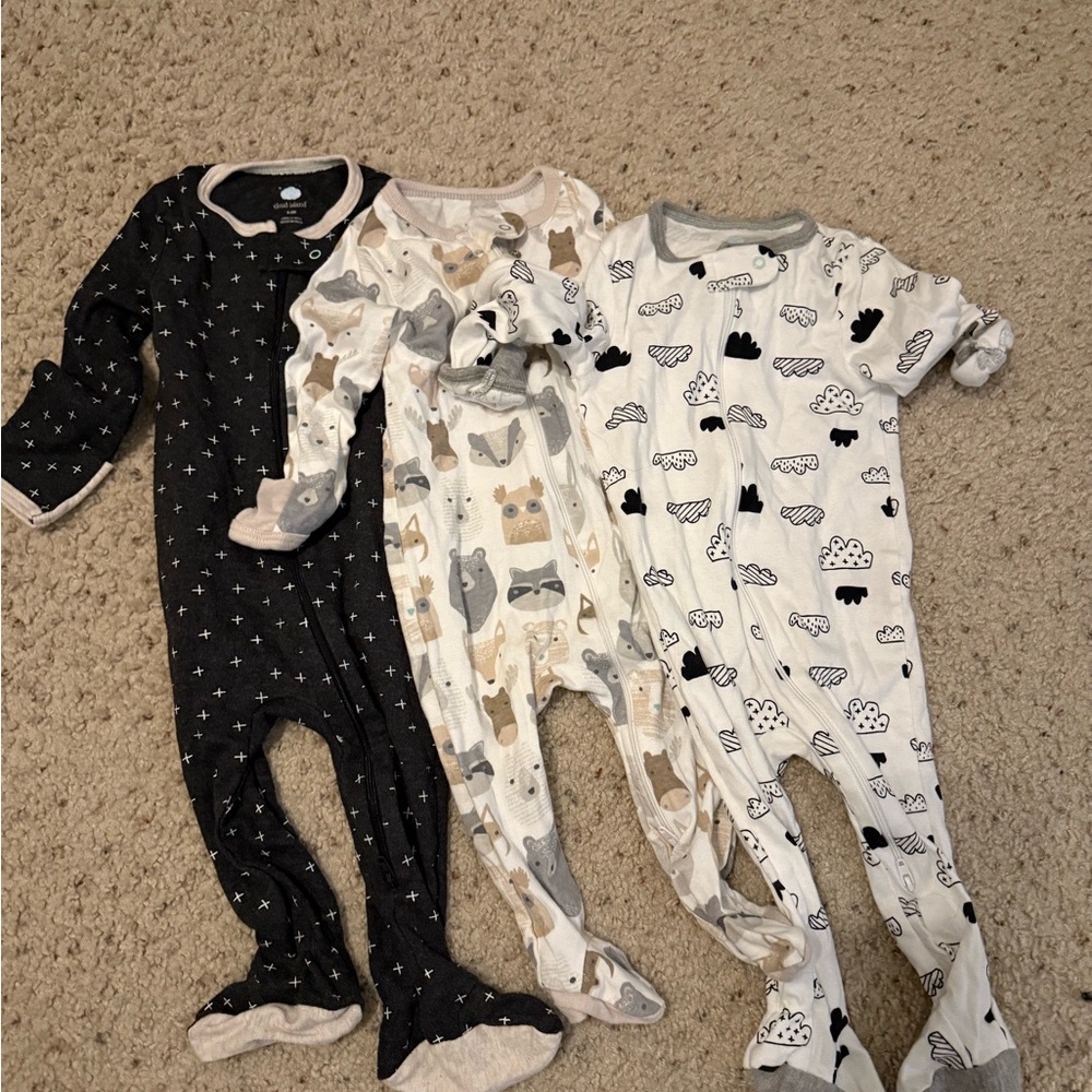 Cloud Island Footed Sleepers Bundle (3) – 6–9 Months